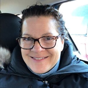 Meet your Posher, Laura